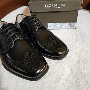 Little Boys size 10.5 Florsheim wingtip dress shoes
